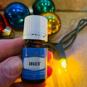 Young Living Awaken Oil in Blue Bottle